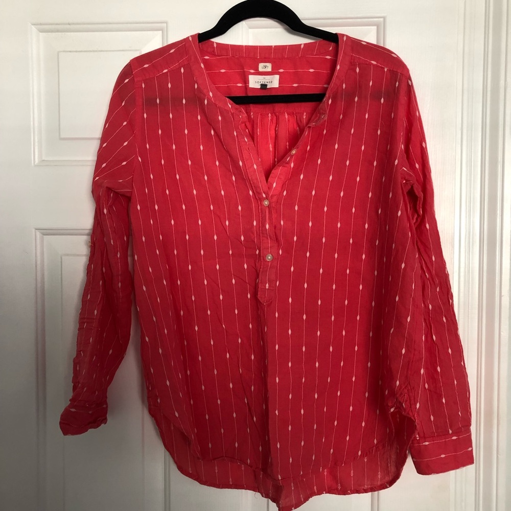 Size medium LOFT top